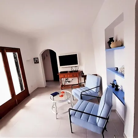 3 Bedroom Villa, Private Pool, Binibeca, 300m To The 比尼贝卡