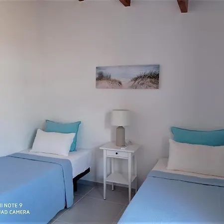 3 Bedroom Villa, Private Pool, Binibeca, 300m To The * 比尼贝卡