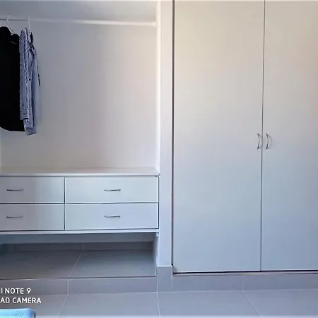 3 Bedroom Villa, Private Pool, Binibeca, 300m To The 比尼贝卡