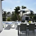3 Bedroom Villa, Private Pool, Binibeca, 300m To The Villa