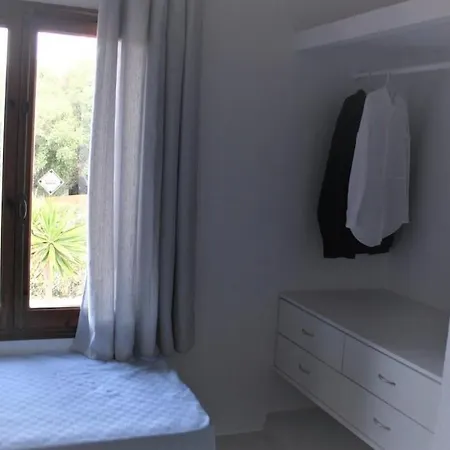 3 Bedroom Villa, Private Pool, Binibeca, 300m To The Vila Binibeca