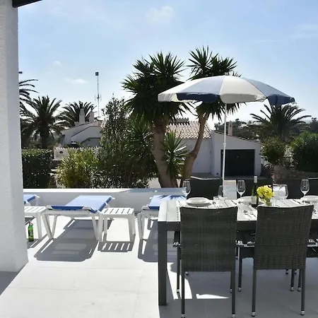 3 Bedroom Villa, Private Pool, Binibeca, 300m To The Villa